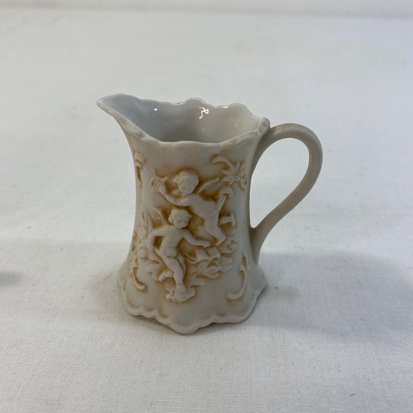 Vintage Lefton's Demitasse Sugar and Creamer Cherub Relief 215 Bisque Porcelain - Picture 3 of 10